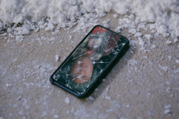 It's the Most Wonderful Time — Verizon broken smartphone on the ground