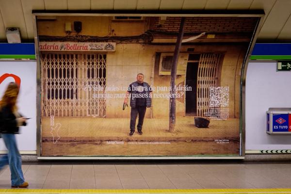 Still Open - JCDecaux Outdoor ad on a subway platform